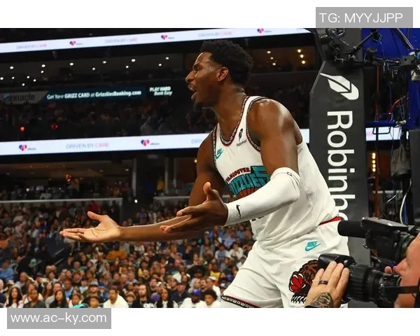 开拓者主场对决爵士罗威因左膝伤病管理出战可能性存疑